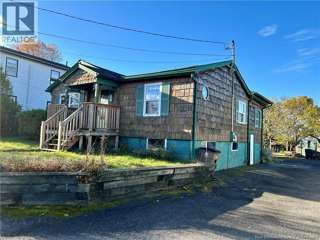 17 Rockcliff Street, Saint John, NB, E2J 2N5