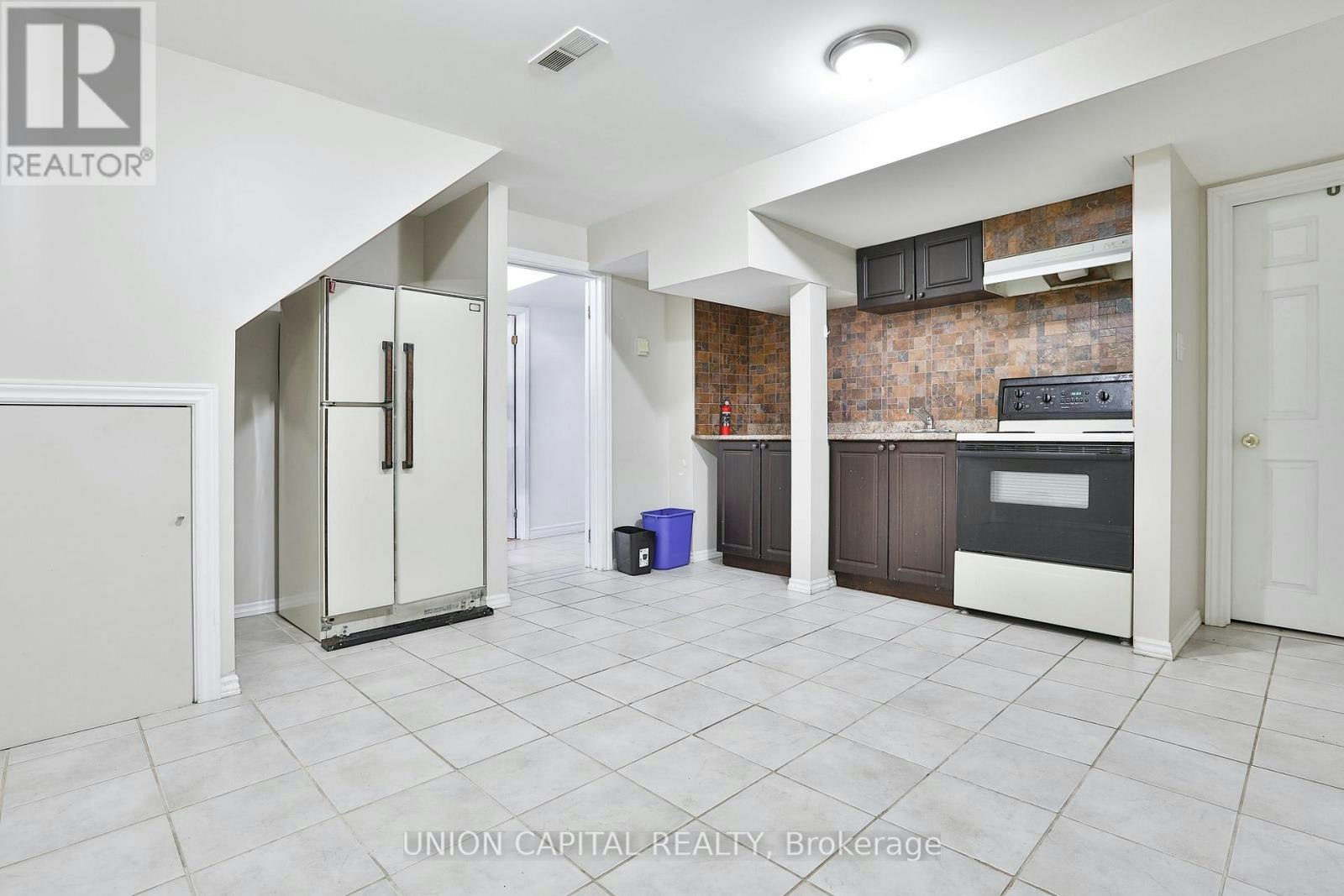 BASEMENT-168 Old Sheppard Avenue, Toronto, ON, M2J 3L9 - 3