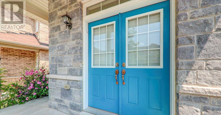 2485 Earl Grey Avenue, Pickering, ON, L1X 0B9 - 5