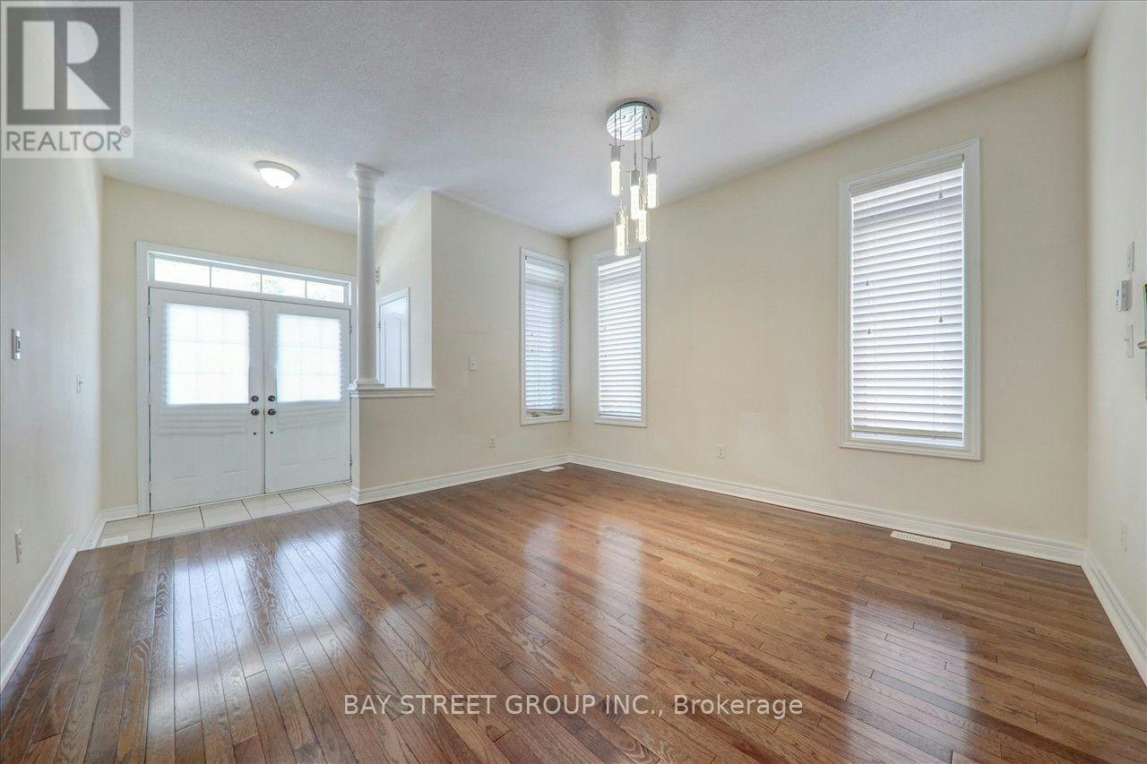 2485 Earl Grey Avenue, Pickering, ON, L1X 0B9 - 8