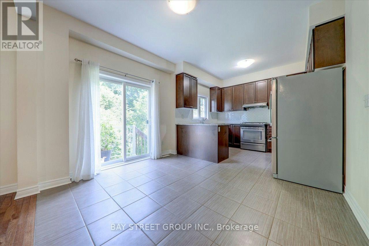2485 Earl Grey Avenue, Pickering, ON, L1X 0B9 - 14