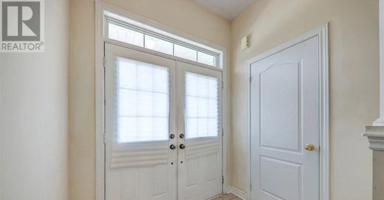 2485 Earl Grey Avenue, Pickering, ON, L1X 0B9 - 6