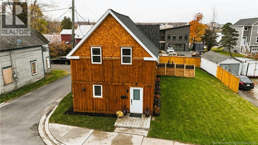 728 Union Street, Fredericton, NB, E3A 3N7