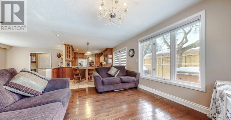 471 Anthony Drive, Oakville, ON, L6J 2K6 - 18