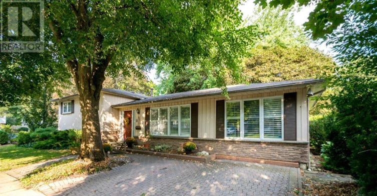 471 Anthony Drive, Oakville, ON, L6J 2K6