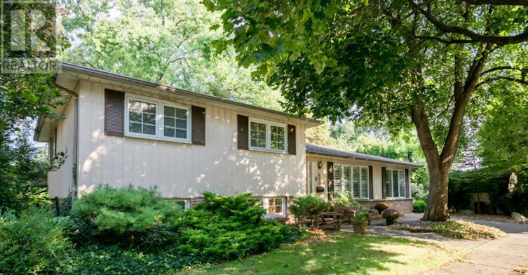 471 Anthony Drive, Oakville, ON, L6J 2K6 - 2