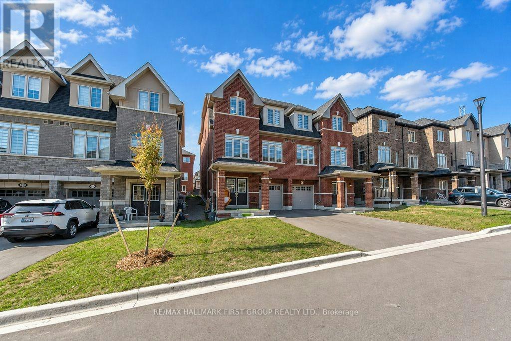 2620 Apricot Lane, Pickering, ON, L1X 0G8