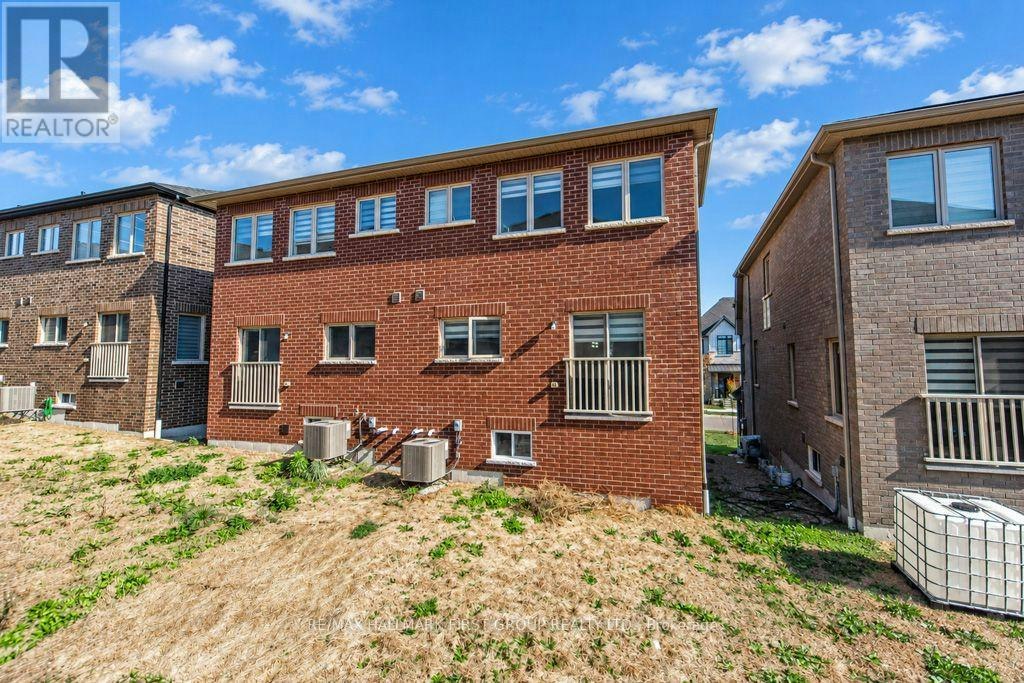 2620 Apricot Lane, Pickering, ON, L1X 0G8 - 44