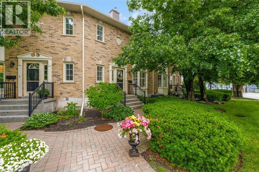 6-2110 New Street, Burlington, ON, L7R 1H8