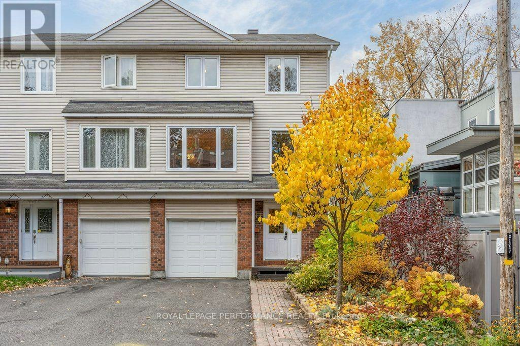 4 Birchdale Avenue, Ottawa, ON, K2H 5A2