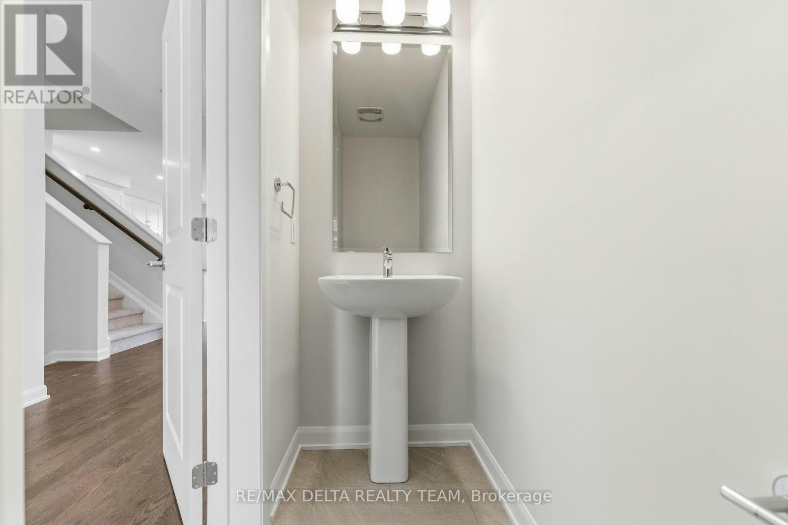 3 bedrooms for $2,700/month at 764 Fairline Row, Ottawa, ON for Rent - REW