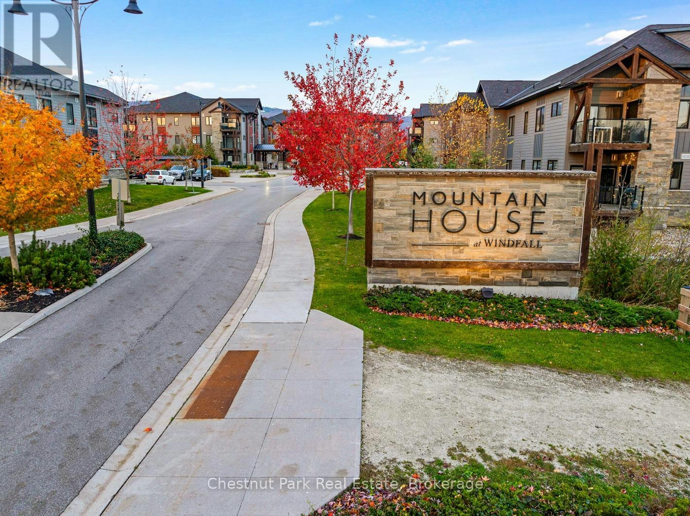 202-18 Beckwith Lane, Blue Mountains, ON, L9Y 3B6 - 2