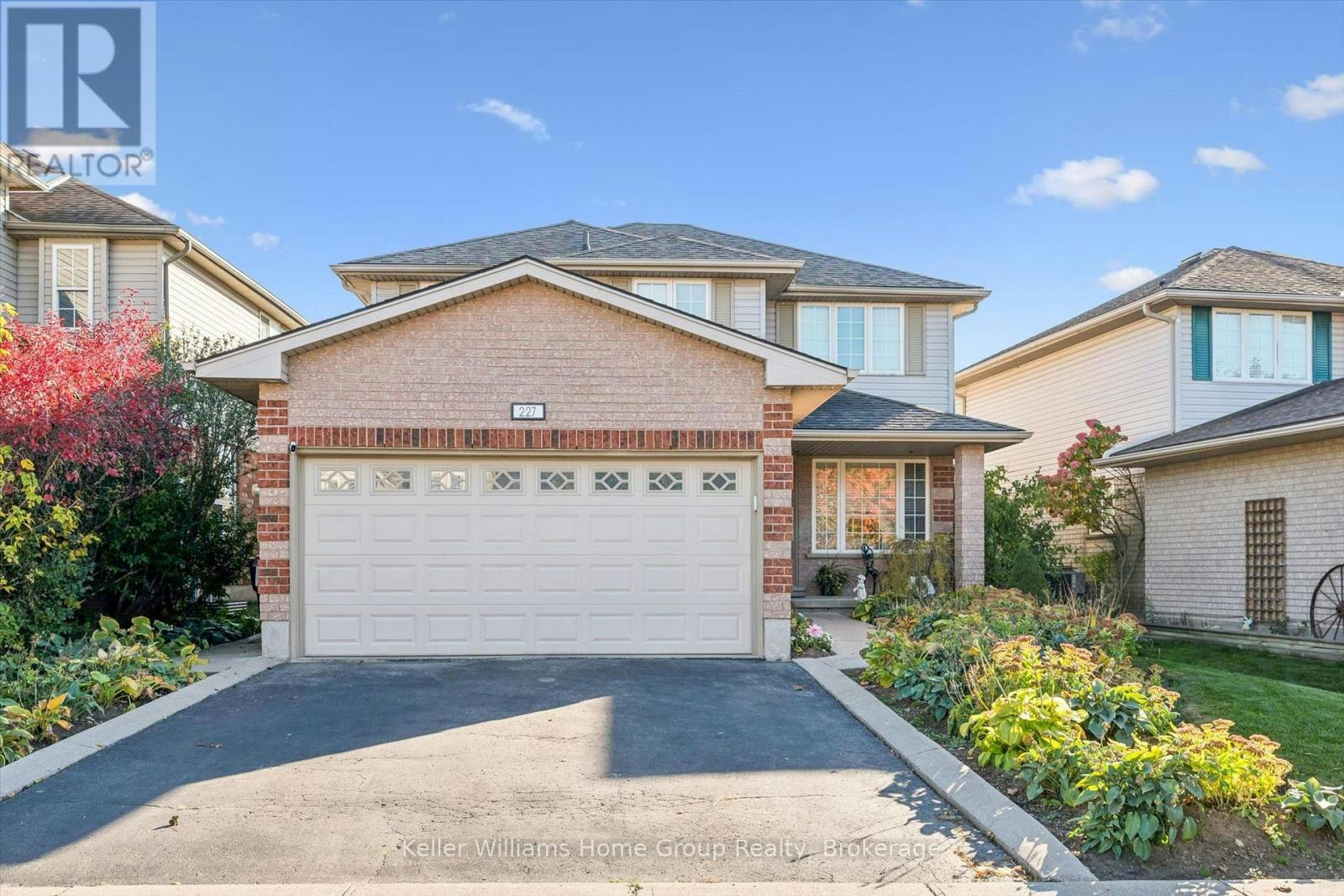 227 Green Vista Drive, Cambridge, ON, N1T 1Z1