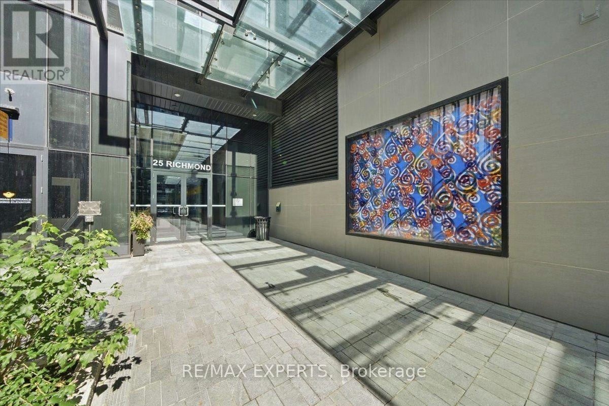 1815-25 Richmond Street E, Toronto, ON, M5C 0A6 - 3