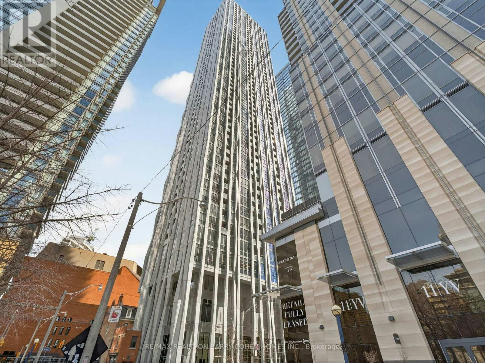 905-1 Yorkville Avenue, Toronto, ON, M4W 1L1