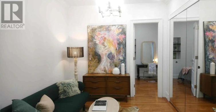 2-21 Lansdowne Avenue, Toronto, ON, M6K 2V7 - 4