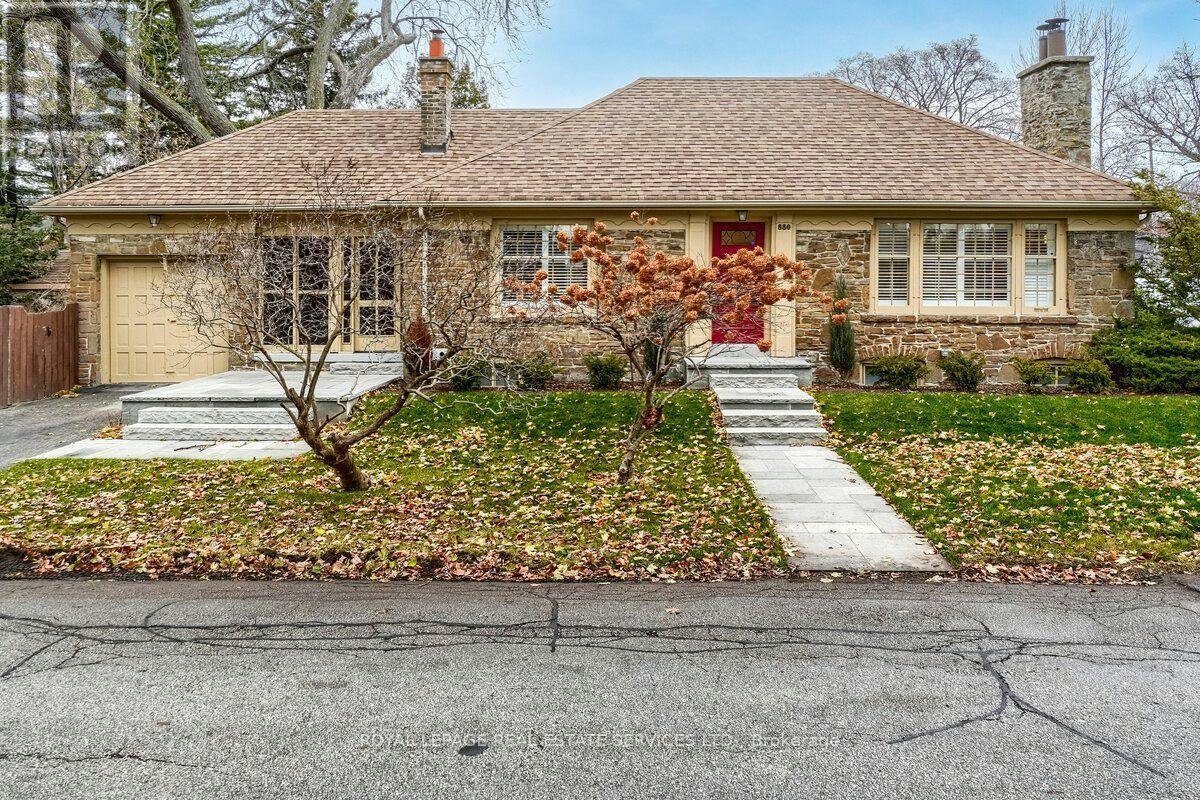 880 Royal York Road, Toronto, ON, M8Y 2V6
