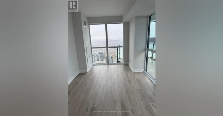 4111-430 Square One Drive, Mississauga, ON, L5B 0L6 - 5