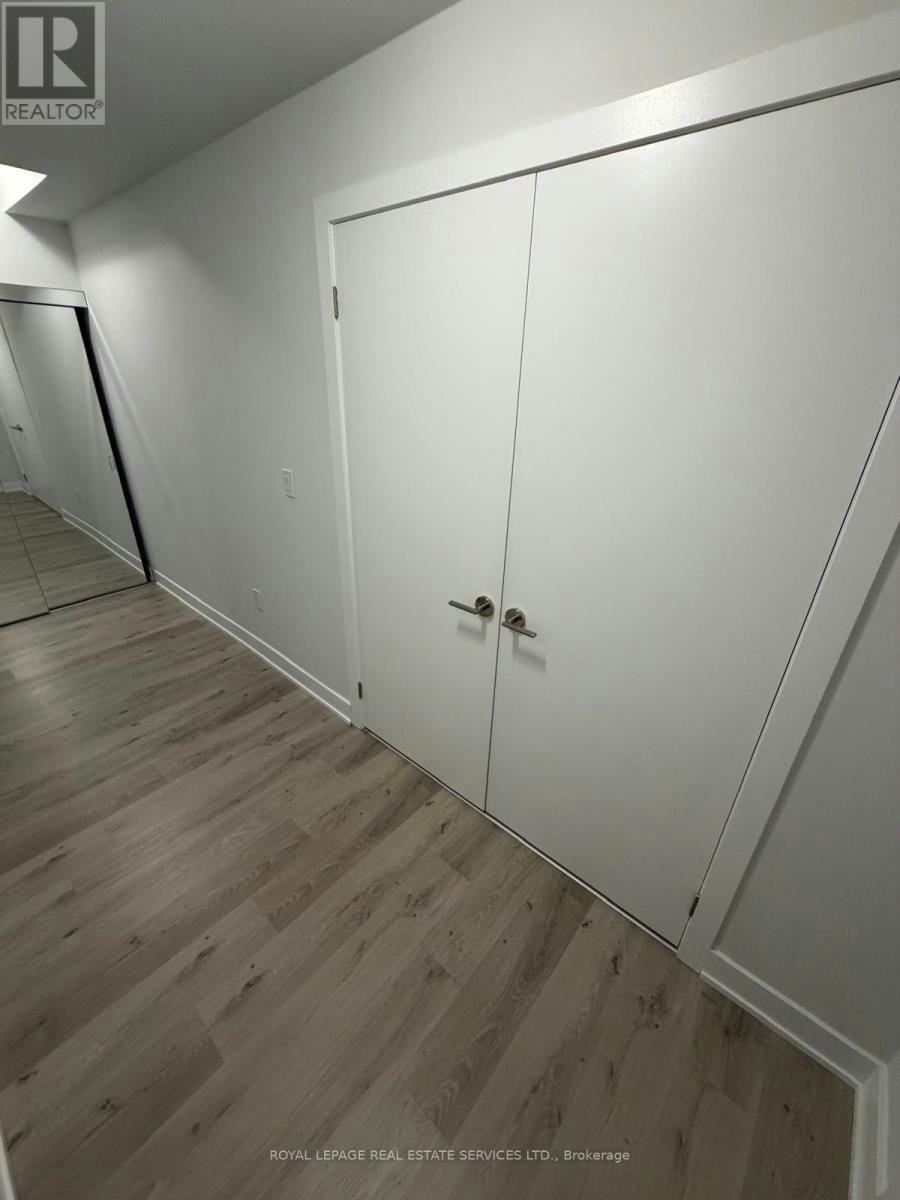 4111-430 Square One Drive, Mississauga, ON, L5B 0L6 - 13
