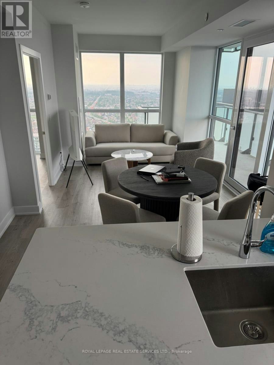 4111-430 Square One Drive, Mississauga, ON, L5B 0L6 - 4