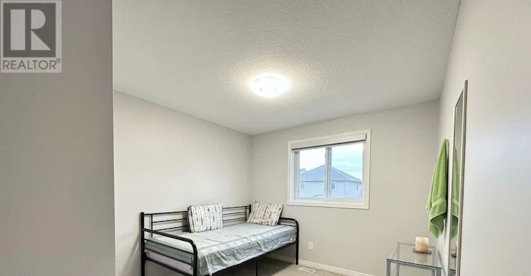 57 Activa Avenue, Kitchener, ON, N2E 3R3 - 5