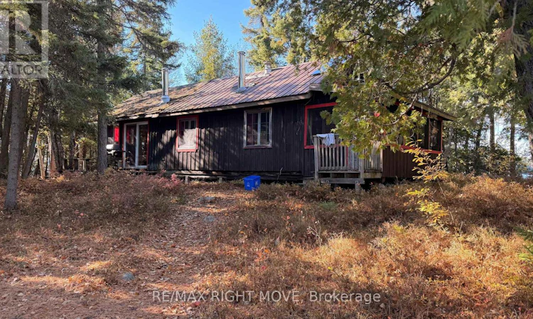 12 Lake Temagami Island