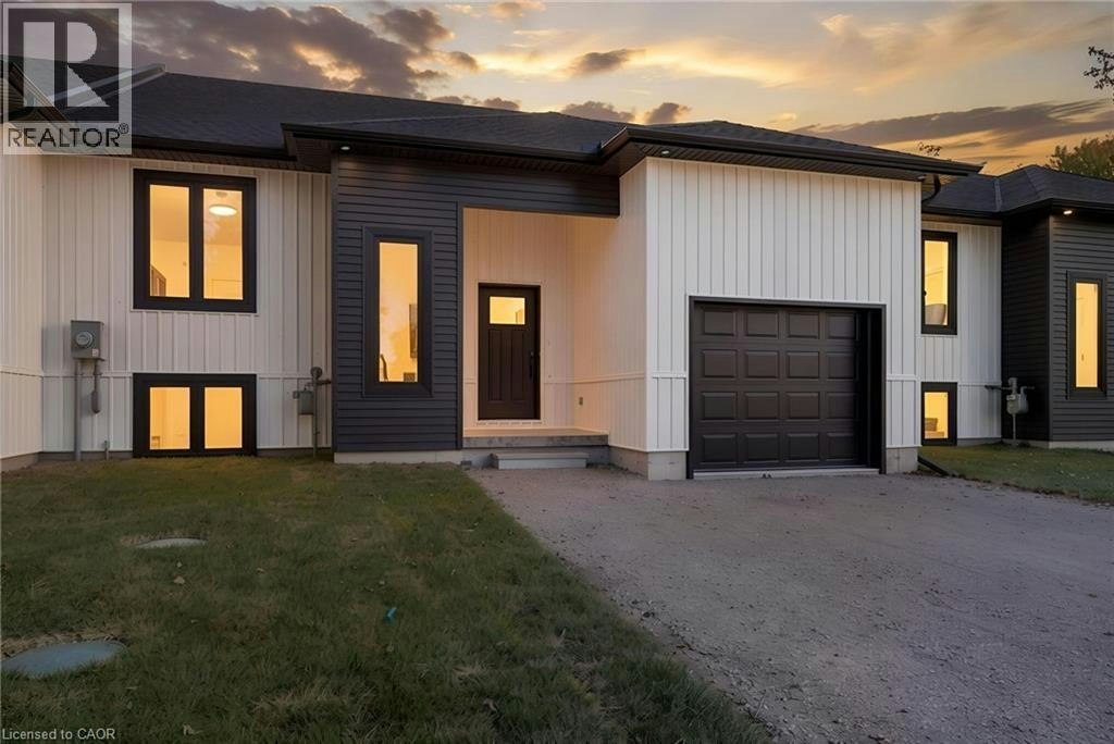 2-155 Davis Street, Southwest Middlesex, ON, N0L 2N0