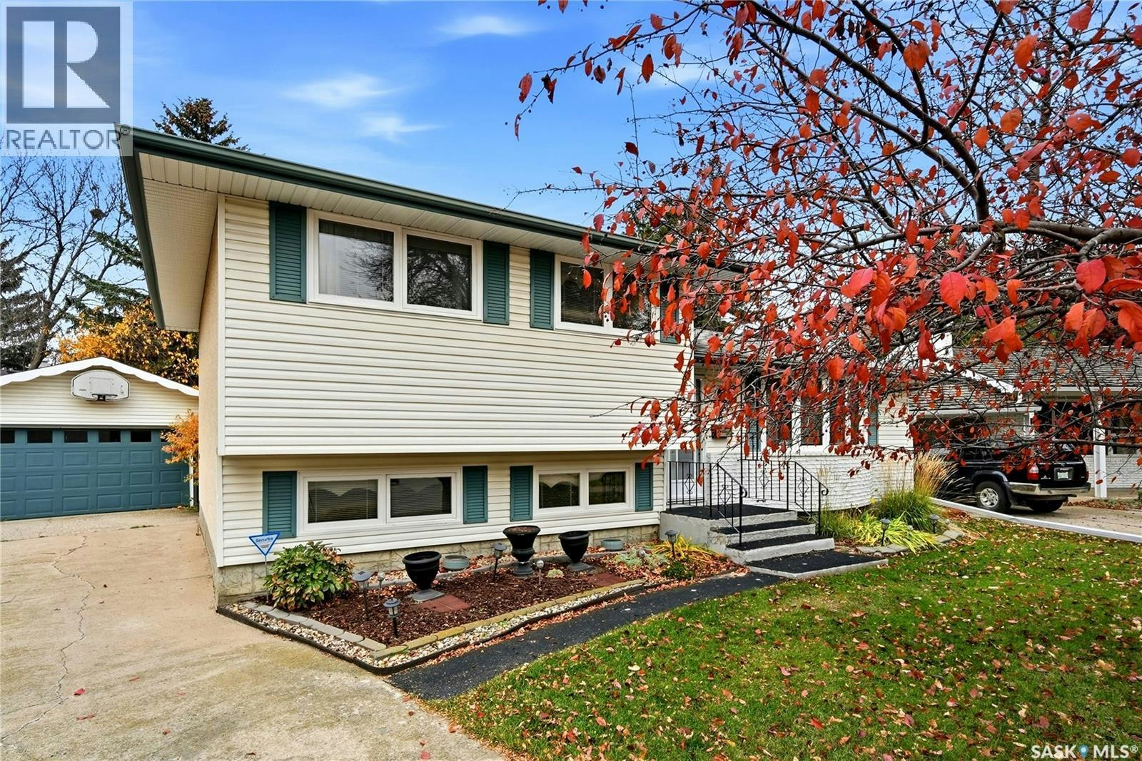 36 Atchison Crescent, Regina, SK, S4R 5J9