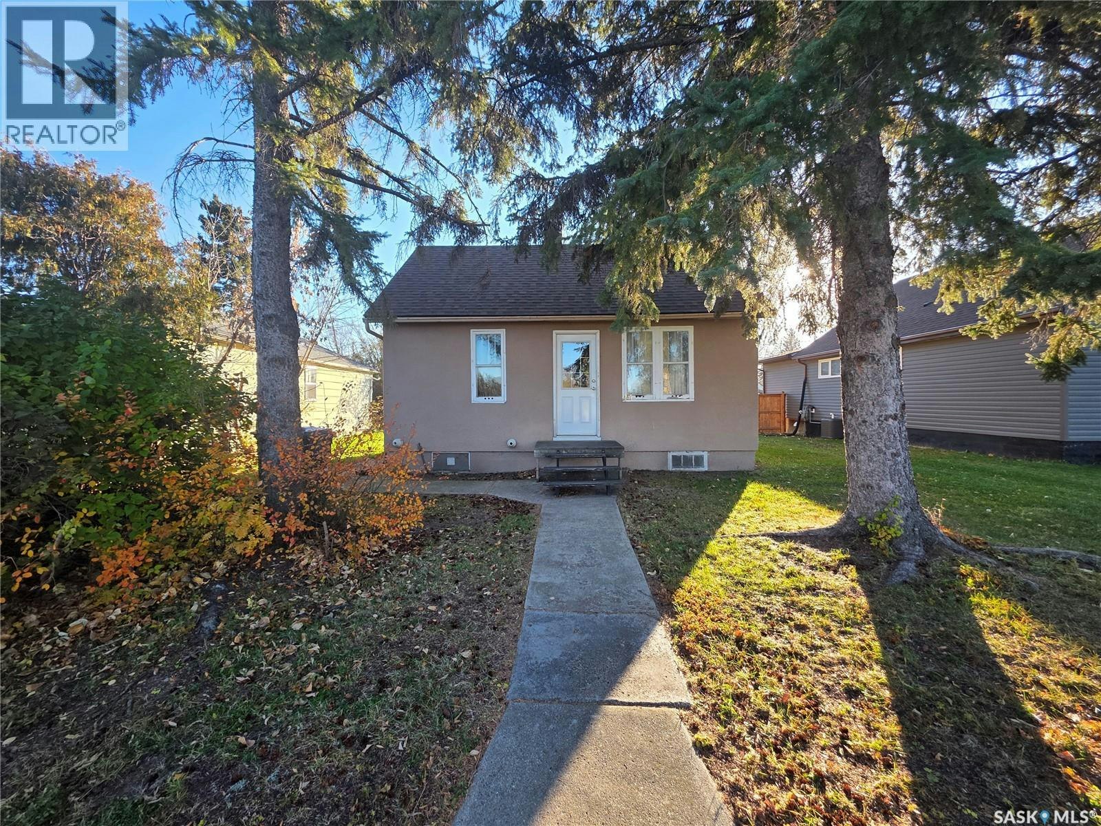 257 6th Avenue W, Melville, SK, S0A 2P0