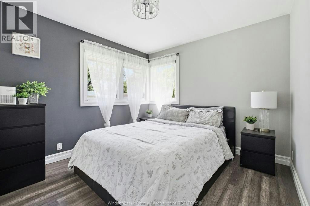 251 St. Marks Road, Tecumseh, ON, N8N 2H6 - 17