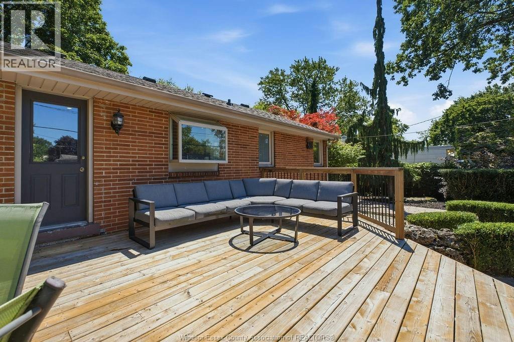 251 St. Marks Road, Tecumseh, ON, N8N 2H6 - 35