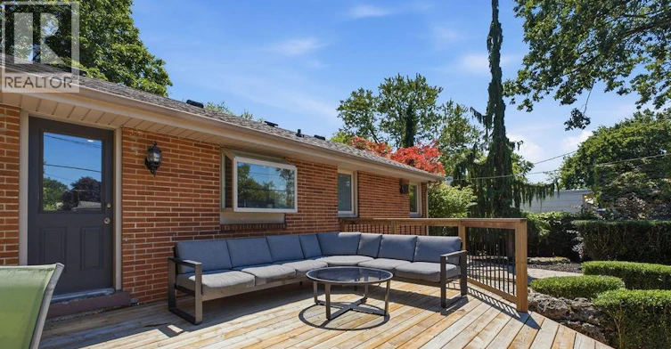 251 St. Marks Road, Tecumseh, ON, N8N 2H6 - 35