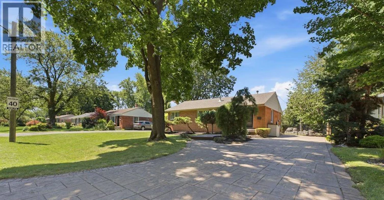 251 St. Marks Road, Tecumseh, ON, N8N 2H6 - 3