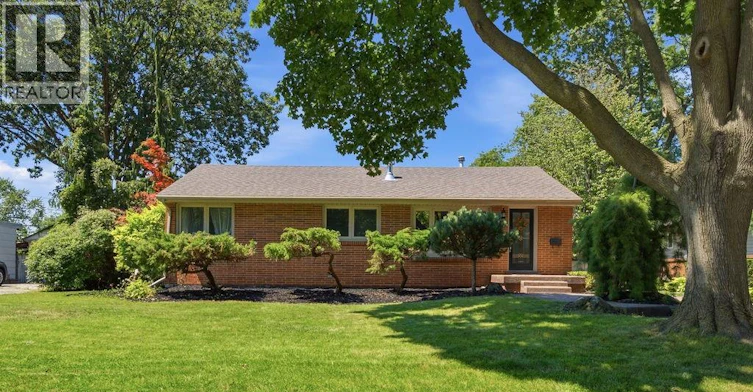 251 St. Marks Road, Tecumseh, ON, N8N 2H6