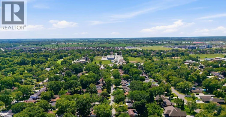 251 St. Marks Road, Tecumseh, ON, N8N 2H6 - 43