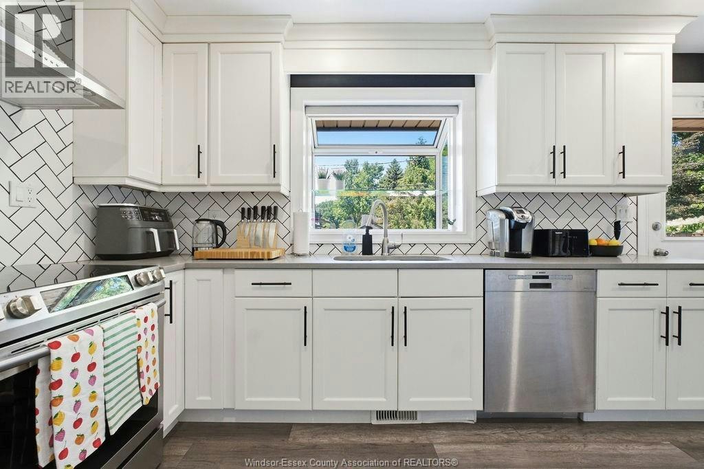 251 St. Marks Road, Tecumseh, ON, N8N 2H6 - 11