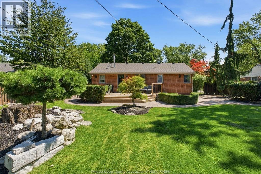 251 St. Marks Road, Tecumseh, ON, N8N 2H6 - 34