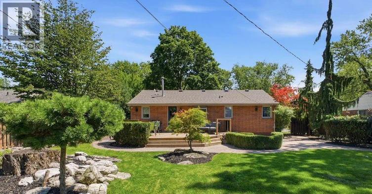 251 St. Marks Road, Tecumseh, ON, N8N 2H6 - 34