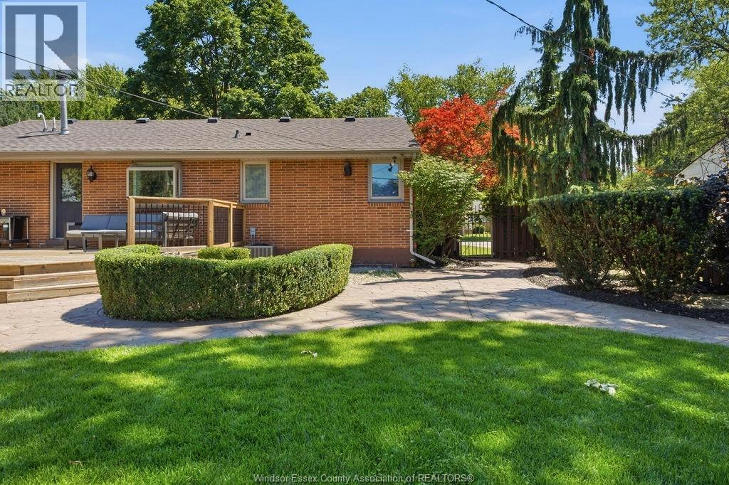 251 St. Marks Road, Tecumseh, ON, N8N 2H6 - 31