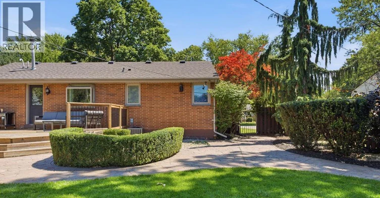 251 St. Marks Road, Tecumseh, ON, N8N 2H6 - 31