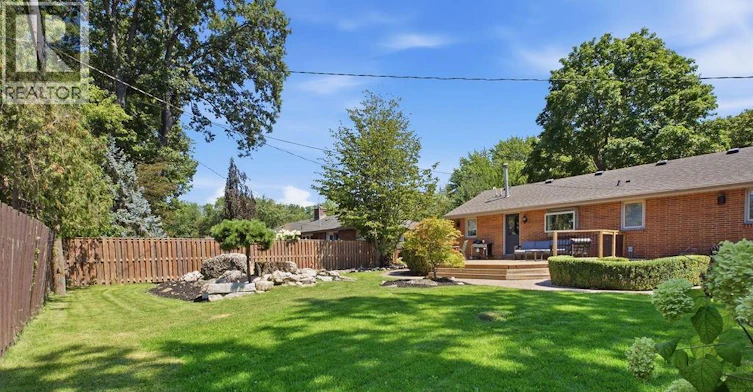 251 St. Marks Road, Tecumseh, ON, N8N 2H6 - 30