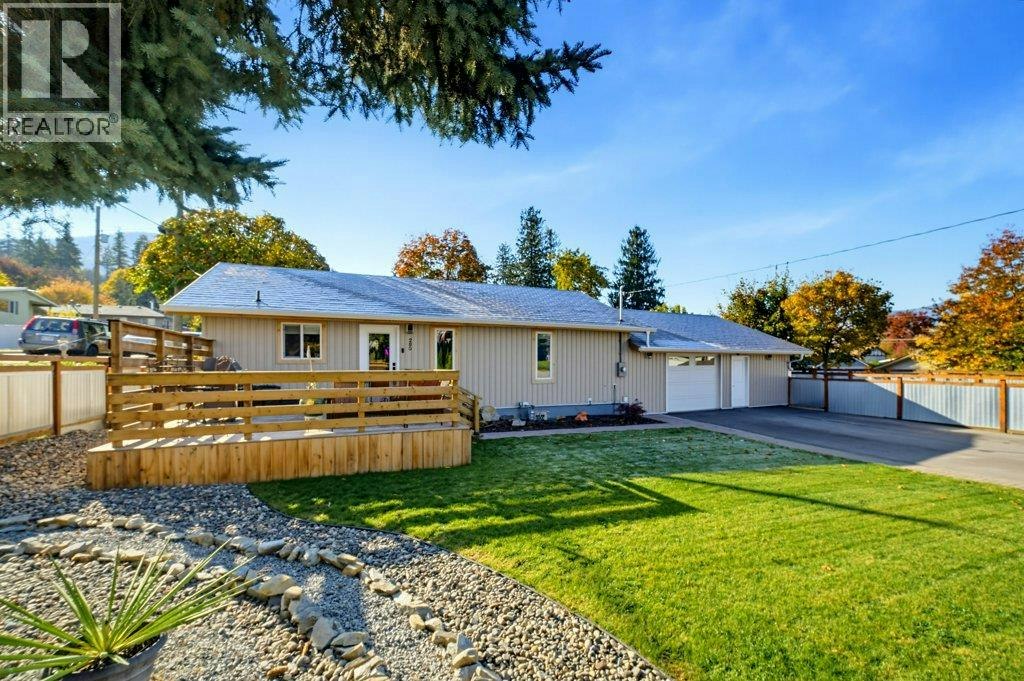 280 SE 5 Avenue, Salmon Arm, BC, V1E 4G7