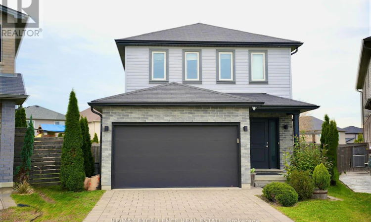 1954 Foxridge Crescent