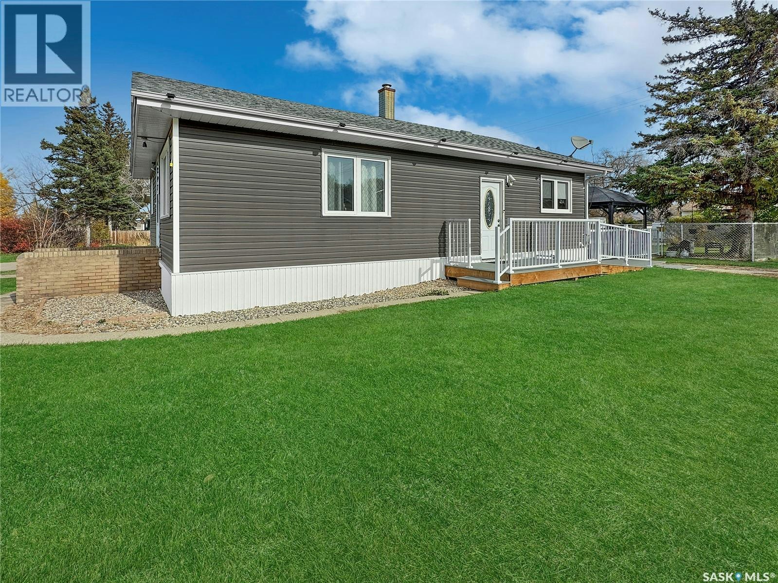 297 Boundary Avenue S, Qu'appelle, SK, S0G 1S0