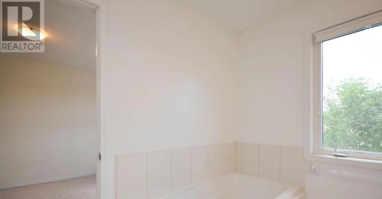 62 Dundalk Private, Ottawa, ON, K2J 4X6 - 24