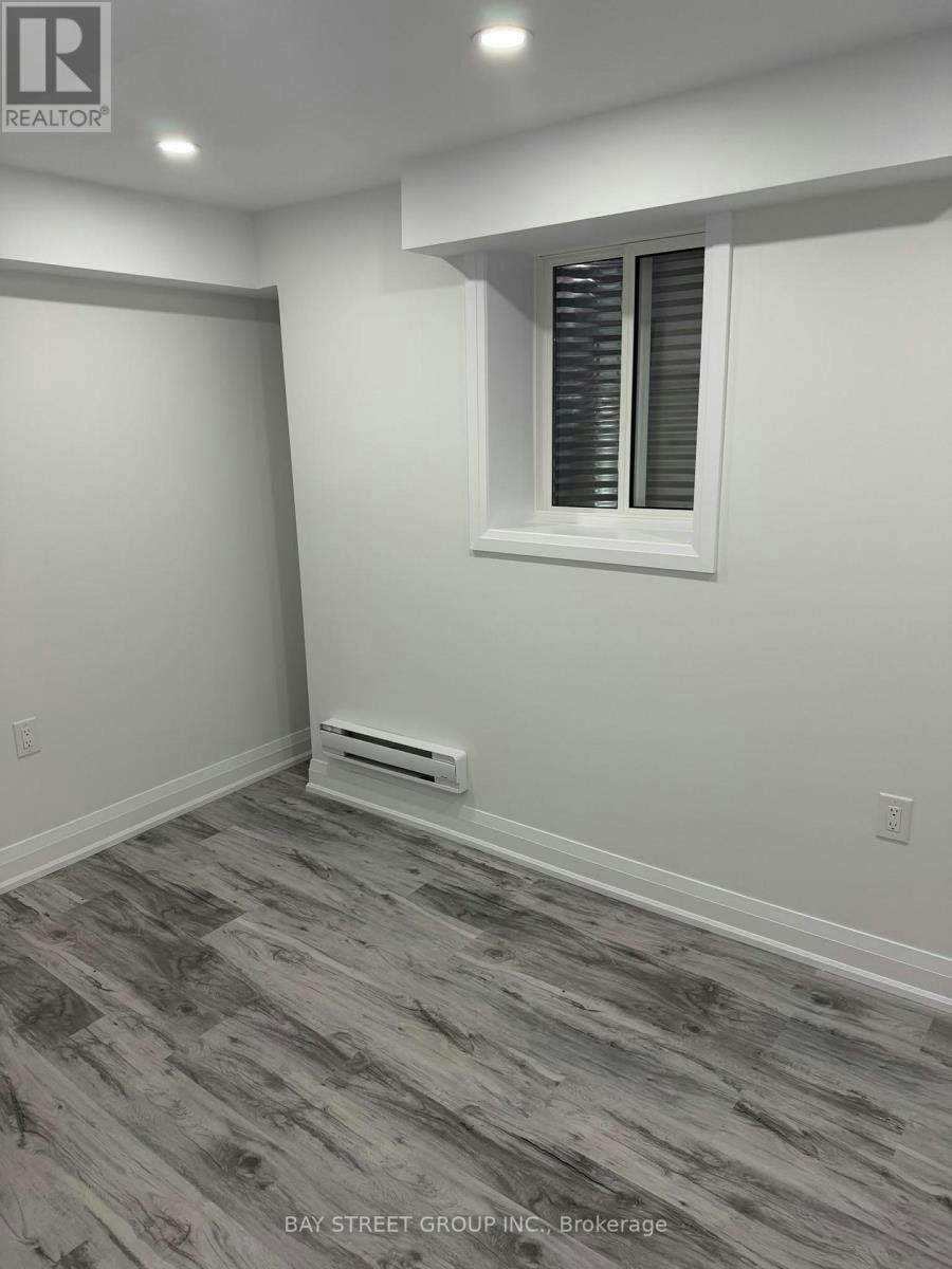 BASEMENT APPARTMENT-2918 Scotch Pine Lane, Pickering, ON, L1X 0N9 - 10
