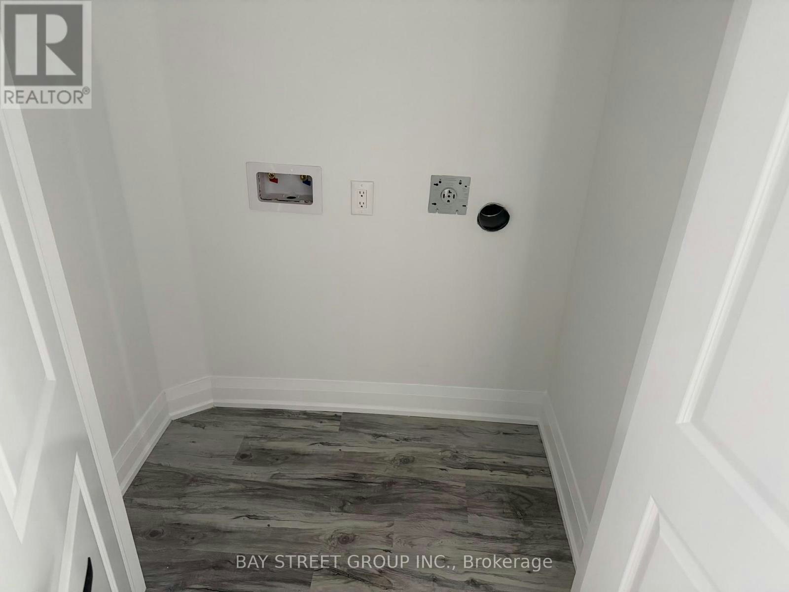 BASEMENT APPARTMENT-2918 Scotch Pine Lane, Pickering, ON, L1X 0N9 - 9
