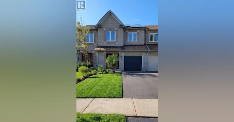 31 Marshview Avenue, Aurora, ON, L4G 7W5 - 16