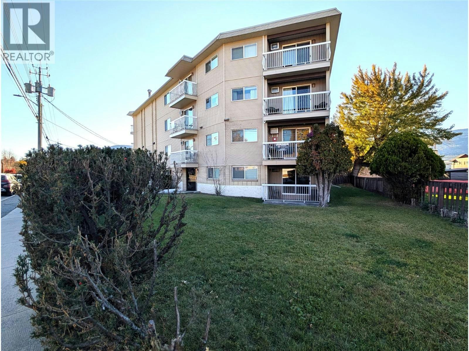 211-803 Fairview Road, Penticton, BC, V2A 5Y7
