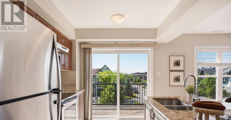 528 Clearbrook Drive, Ottawa, ON, K2J 5X5 - 2